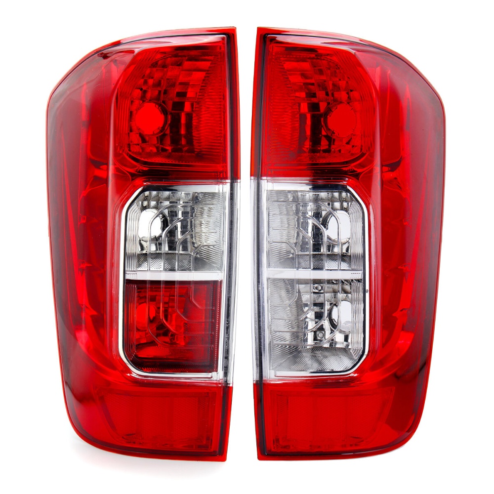 Car Rear Tail Light Red with NO Bulbs Wire Left/Right for Nissan Navara NP300 D23 2015-2019 - right