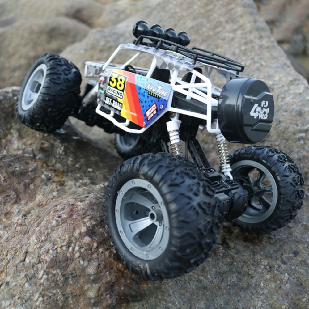 1:12 2.4ghz Remote Control Car 4wd Spray Climbing Off-road Vehicle Stunt High-speed Children Toys QX3688-37 - Image 2