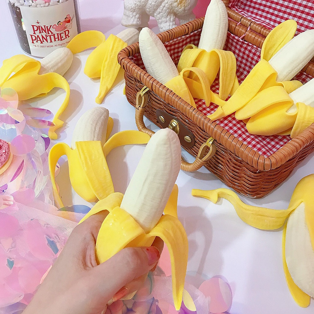 Peeled Banana Toy Funny Tricky Props Squishy Rubbery Gadgets Stress Relief Adult Kids Gift Peeling banana toy - Image 2