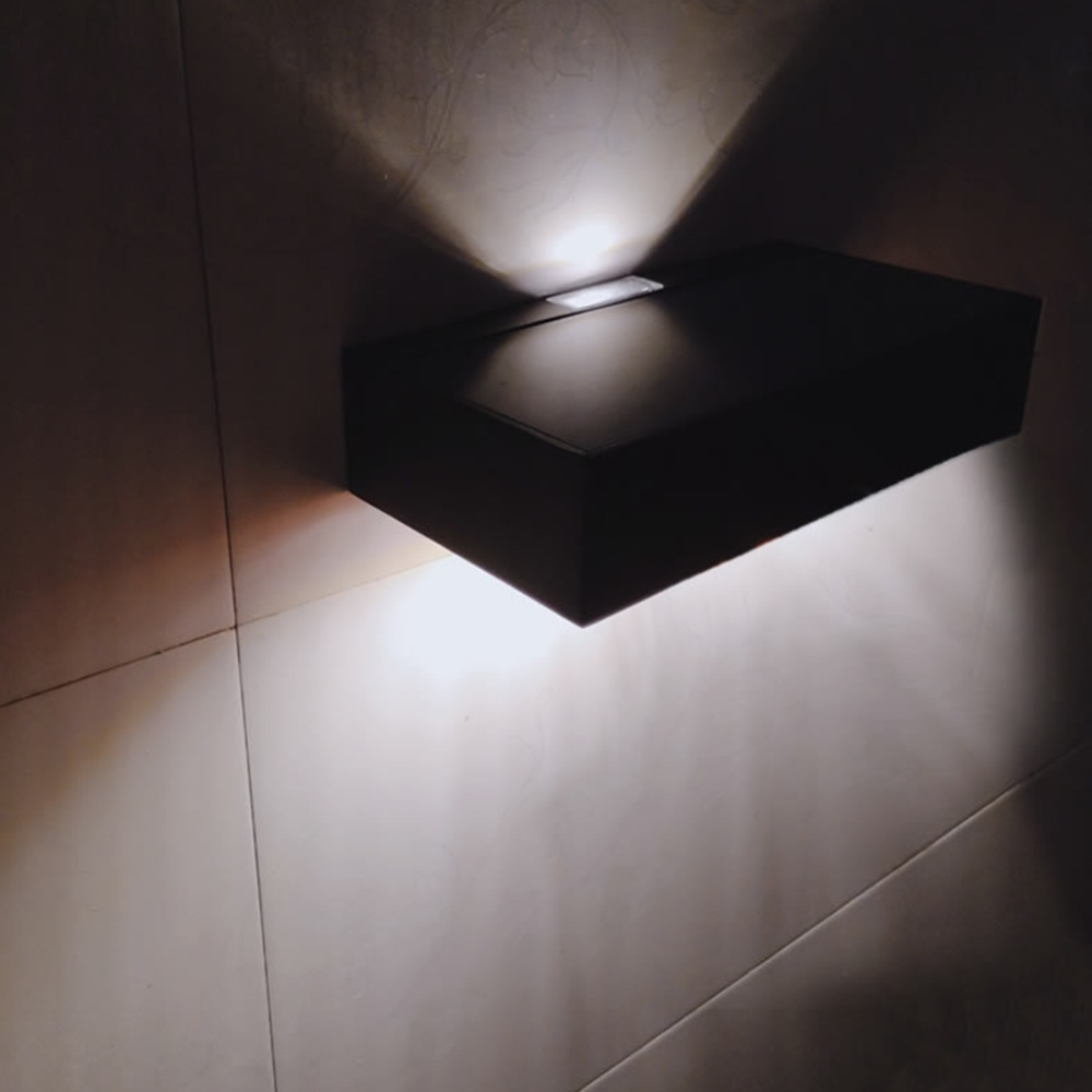 LED Solar Wall Lamp Light Control Induction High Bright Aluminum Alloy for Outdoor Yard Garden Fence White light