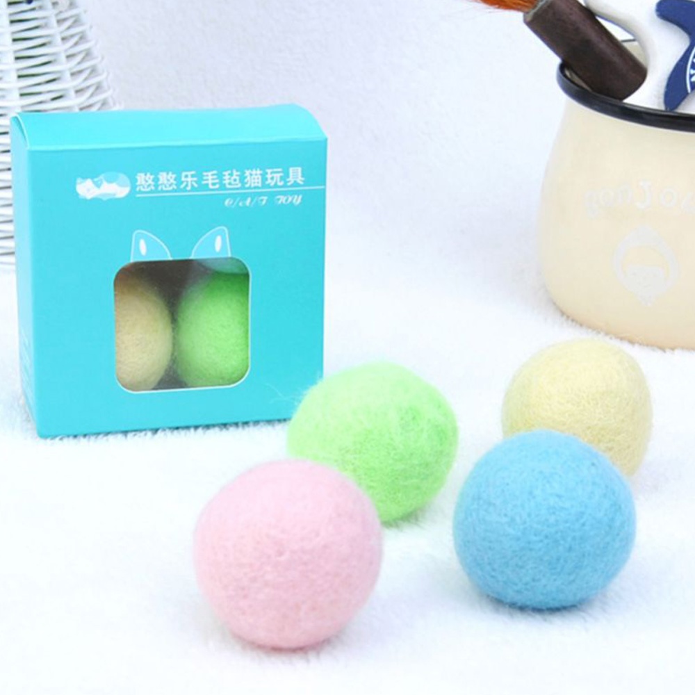 4Pcs/Set Colorful Felt Ball Toys for Cats Kittens Bell Teaser 4 capsules / box