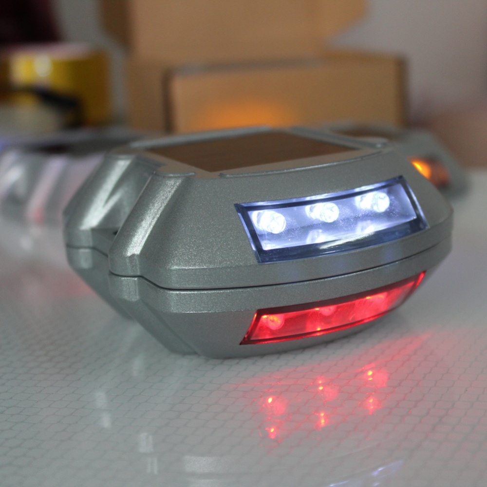 Solar Power LED Spike Light IP68 Outdoor Driveway Pathway Lamp