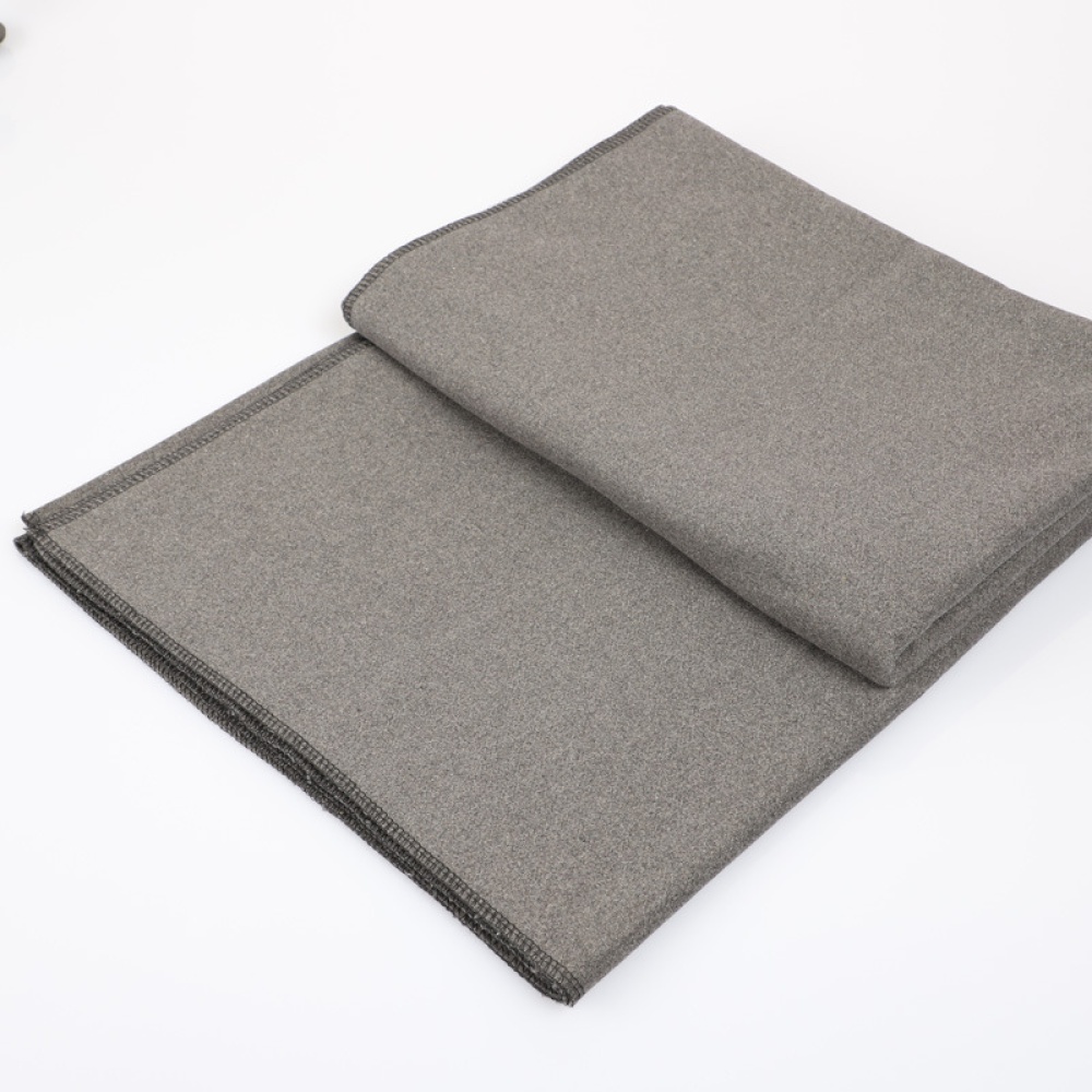 Thicken Yoga Blanket Comfortable Meditation Mat Sweat Absorption Non-slip Warm Fitness Towel Dark gray - 2 meters - Image 2