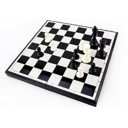 Portable International Chess Game Set in Foldable Plastic Box - Image 2