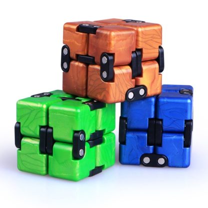 Creative Decompression Puzzle Smooth Fun Infinite Magic Cube Toy(Gold) - Image 3