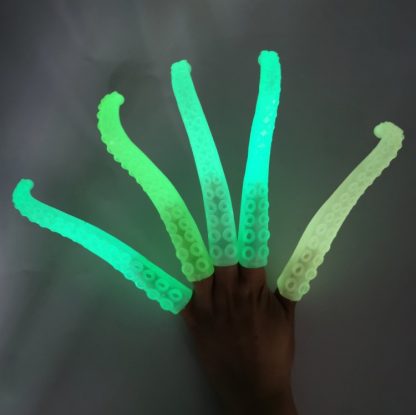 10 PCS TPR Soft Plastic Octopus Tentacles Finger Cover Toys Tricky Prank Finger Puppet, Random Color Delivery(Fluorescen