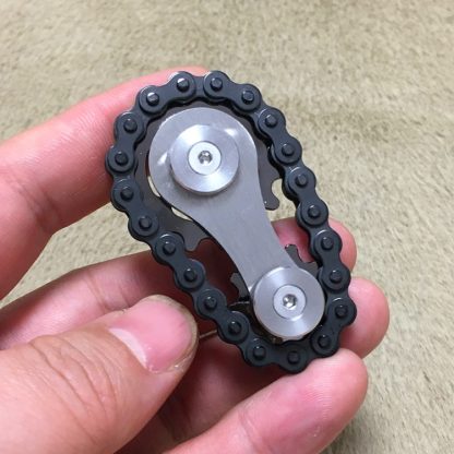 Black Chain Gyro Fingertip Gyro EDC Metal Toy Gear Sprocket Flywheel, Color: Gun Plated