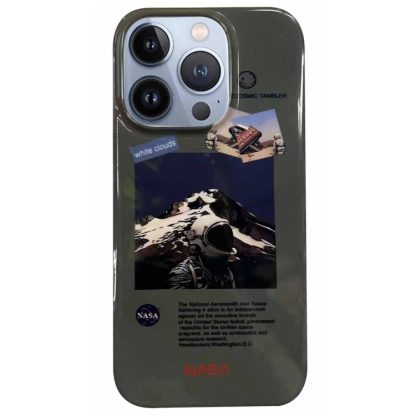 For iPhone 13 Pro Astronaut Pattern Glossy PC Phone Case(Green)