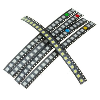 500pcs 5 couleurs 100 chaque 5050 LED Assortiment de diodes SMD LED Kit de diodes vert / rouge / blanc / bleu / jaune